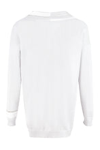 Carica l'immagine nel visualizzatore di Gallery, Maglia in cotone con scollo a V
