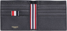 Carica l'immagine nel visualizzatore di Gallery, Portafoglio flap-over in pelle texturizzata
