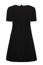 Carica l&#39;immagine nel visualizzatore di Gallery, Abito con applicazione gioiello
