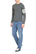 Carica l'immagine nel visualizzatore di Gallery, Pullover in lana merino

