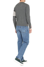 Carica l'immagine nel visualizzatore di Gallery, Pullover in lana merino

