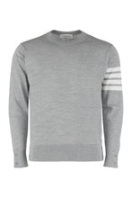 Carica l'immagine nel visualizzatore di Gallery, Maglione a maniche lunghe

