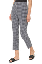 Load image into Gallery viewer, Tailored trousers
