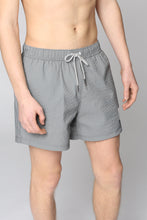 Carica l'immagine nel visualizzatore di Gallery, Shorts da mare in nylon
