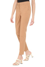 Carica l'immagine nel visualizzatore di Gallery, Pantaloni Nichel in gabardine di cotone

