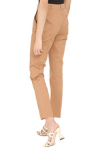 Carica l'immagine nel visualizzatore di Gallery, Pantaloni Nichel in gabardine di cotone
