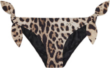 Carica l'immagine nel visualizzatore di Gallery, Slip bikini con stampa
