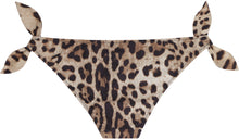 Carica l'immagine nel visualizzatore di Gallery, Slip bikini con stampa
