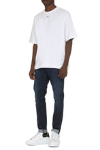 Carica l'immagine nel visualizzatore di Gallery, T-shirt girocollo in cotone
