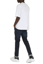 Carica l'immagine nel visualizzatore di Gallery, T-shirt girocollo in cotone
