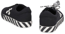 Carica l'immagine nel visualizzatore di Gallery, Sneakers low-top Vulcanized in tessuto
