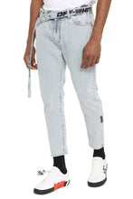 Carica l'immagine nel visualizzatore di Gallery, Jeans slim-fit con cintura
