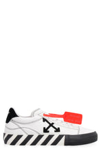 Carica l'immagine nel visualizzatore di Gallery, Sneakers low-top New Arrow Vulcanized
