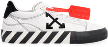 Carica l'immagine nel visualizzatore di Gallery, Sneakers low-top New Arrow Vulcanized
