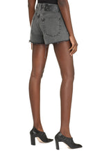 Carica l'immagine nel visualizzatore di Gallery, Shorts in denim
