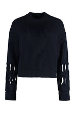 Carica l'immagine nel visualizzatore di Gallery, Maglione girocollo in lana merinos
