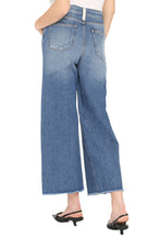 Carica l'immagine nel visualizzatore di Gallery, Jeans ampi Linda
