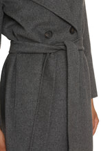 Load image into Gallery viewer, Paride double-breasted wool coat
