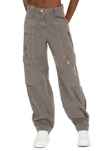 Carica l'immagine nel visualizzatore di Gallery, Jeans carrot-fit
