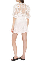 Load image into Gallery viewer, Lace cropped top
