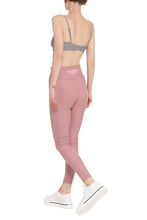 Carica l'immagine nel visualizzatore di Gallery, Crop top Passio con logo - ROTATE Sunday
