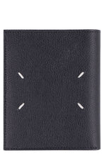 Carica l'immagine nel visualizzatore di Gallery, Portafoglio flap-over in pelle
