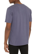 Carica l'immagine nel visualizzatore di Gallery, T-shirt girocollo in cotone
