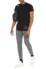 Carica l'immagine nel visualizzatore di Gallery, T-shirt girocollo in cotone

