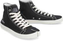 Carica l'immagine nel visualizzatore di Gallery, Sneakers high-top Tabi in tela
