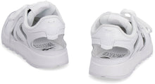 Carica l'immagine nel visualizzatore di Gallery, MM x Reebok - Sneakers low-top Tabi in pelle
