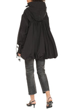 Carica l'immagine nel visualizzatore di Gallery, Anorak oversize con cappuccio
