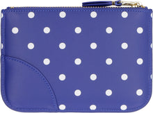 Load image into Gallery viewer, Logo detail flat leather pouch

