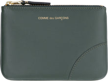 Load image into Gallery viewer, Logo detail flat leather pouch
