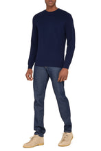Load image into Gallery viewer, Long sleeve crew-neck sweater
