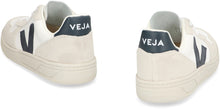Carica l'immagine nel visualizzatore di Gallery, Sneakers low-top V-10
