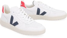 Carica l'immagine nel visualizzatore di Gallery, Sneakers low-top V-10 in pelle
