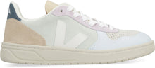 Carica l'immagine nel visualizzatore di Gallery, Sneakers low-top V-10
