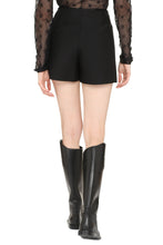 Carica l'immagine nel visualizzatore di Gallery, Gonna shorts in misto lana
