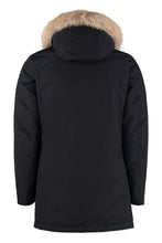 Carica l'immagine nel visualizzatore di Gallery, Parka Arctic con cappuccio bordato in pelliccia
