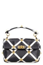 Carica l'immagine nel visualizzatore di Gallery, Valentino Garavani - Borsa Roman Stud The Shoulder Bag in pelle
