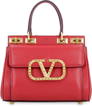 Carica l'immagine nel visualizzatore di Gallery, Valentino Garavani - Borsa Rockstud Alcove a mano in pelle
