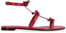 Carica l'immagine nel visualizzatore di Gallery, Valentino Garavani - Sandali French Bows in pelle
