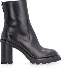 Load image into Gallery viewer, Leather ankle boots
