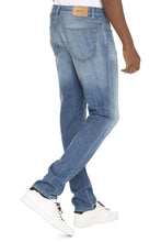 Carica l'immagine nel visualizzatore di Gallery, Jeans slim fit a 5 tasche
